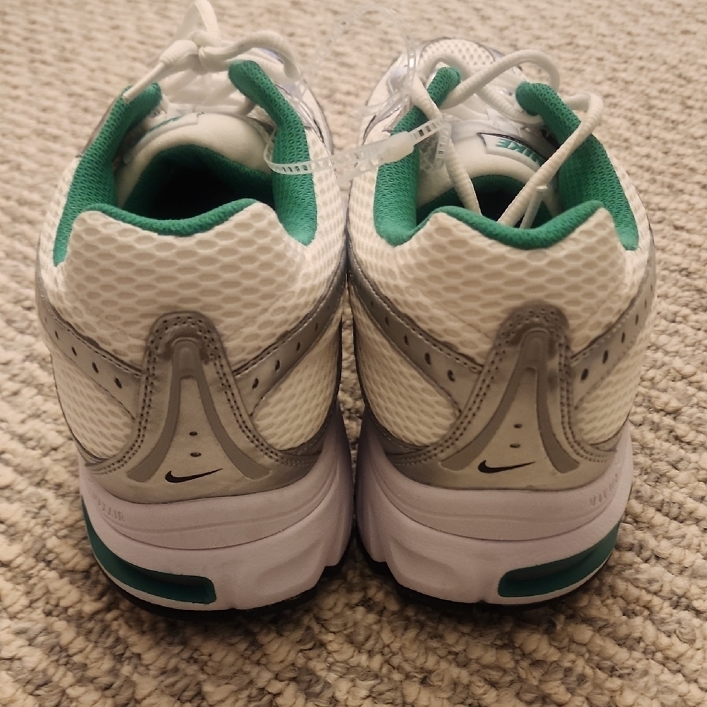 Nike Men's Air Max Moto 2K Size 16.5 - Picture 5 of 7